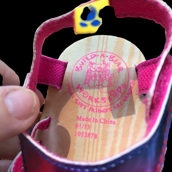 Build a Bear Workshop Shiny Rainbow Platform Sandals; Collectible BAB Accessory - Picture 4 of 5